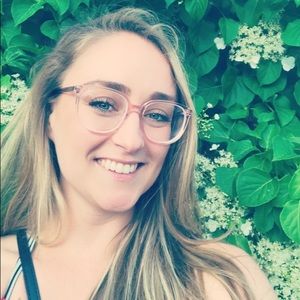 Meet your Posher, Alexandra